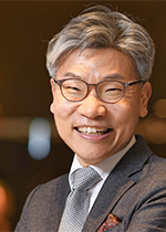 Dr. Yoon Jun Kim